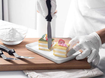 Mundal Multi-Function Cake Icing Spatula Knife - Set of 3 Pieces (Multicolor)